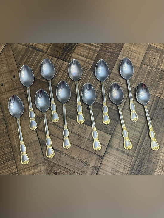 Cooks by JCPenney CKJ6 pattern featuring stainless steel- gold accents set of 11